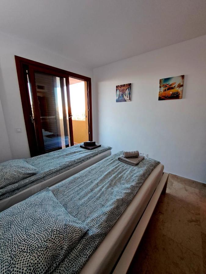 Punta Prima Nice Apartment With Sea Views 또레비에하 외부 사진