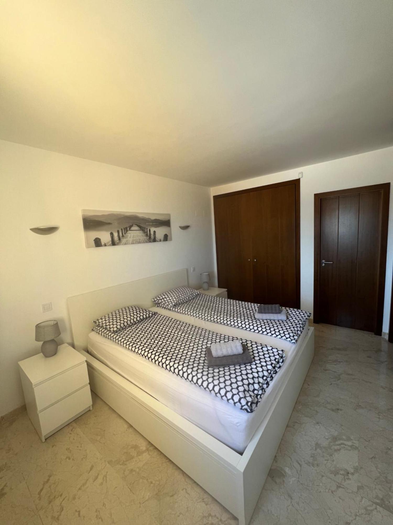 Punta Prima Nice Apartment With Sea Views 또레비에하 외부 사진